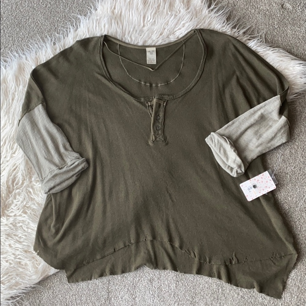 NWT Free People Army green Star Henley SM